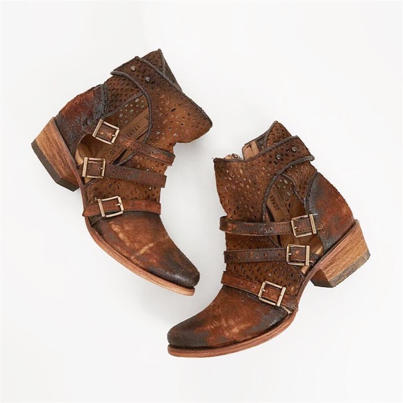 Buckle Shoes - 🌸🌵🌼Buckle | Indie Spirit Corral Coahoma Booties